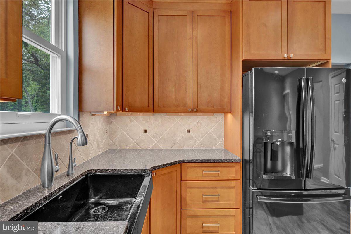 REGENCY KNOLL - Residential