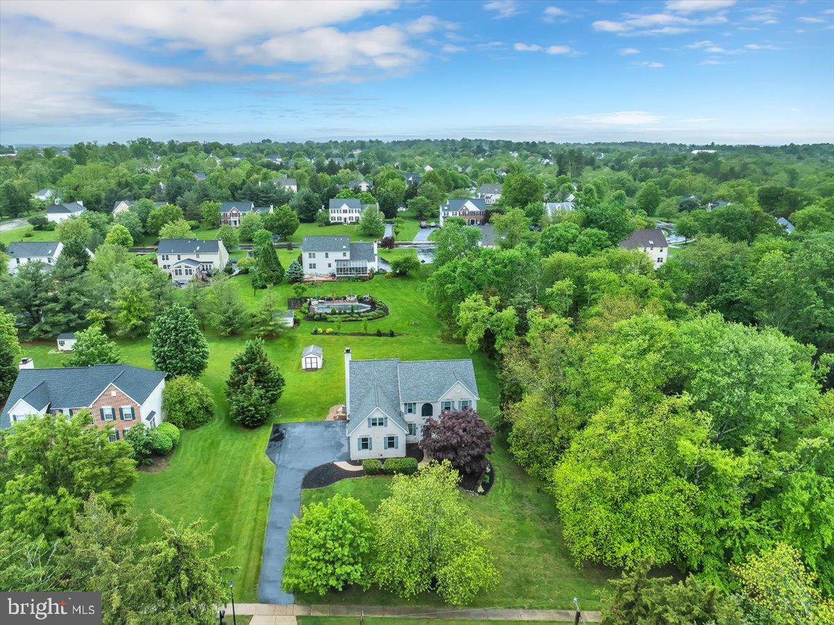 REGENCY KNOLL - Residential