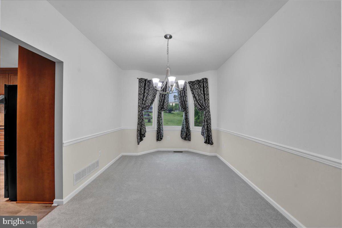 REGENCY KNOLL - Residential