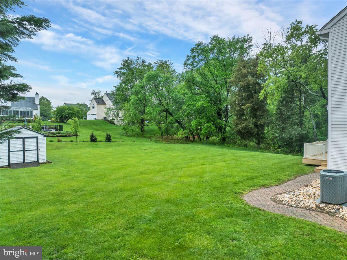 REGENCY KNOLL - Residential