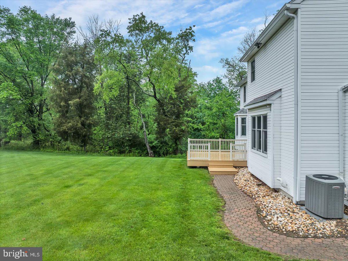 REGENCY KNOLL - Residential