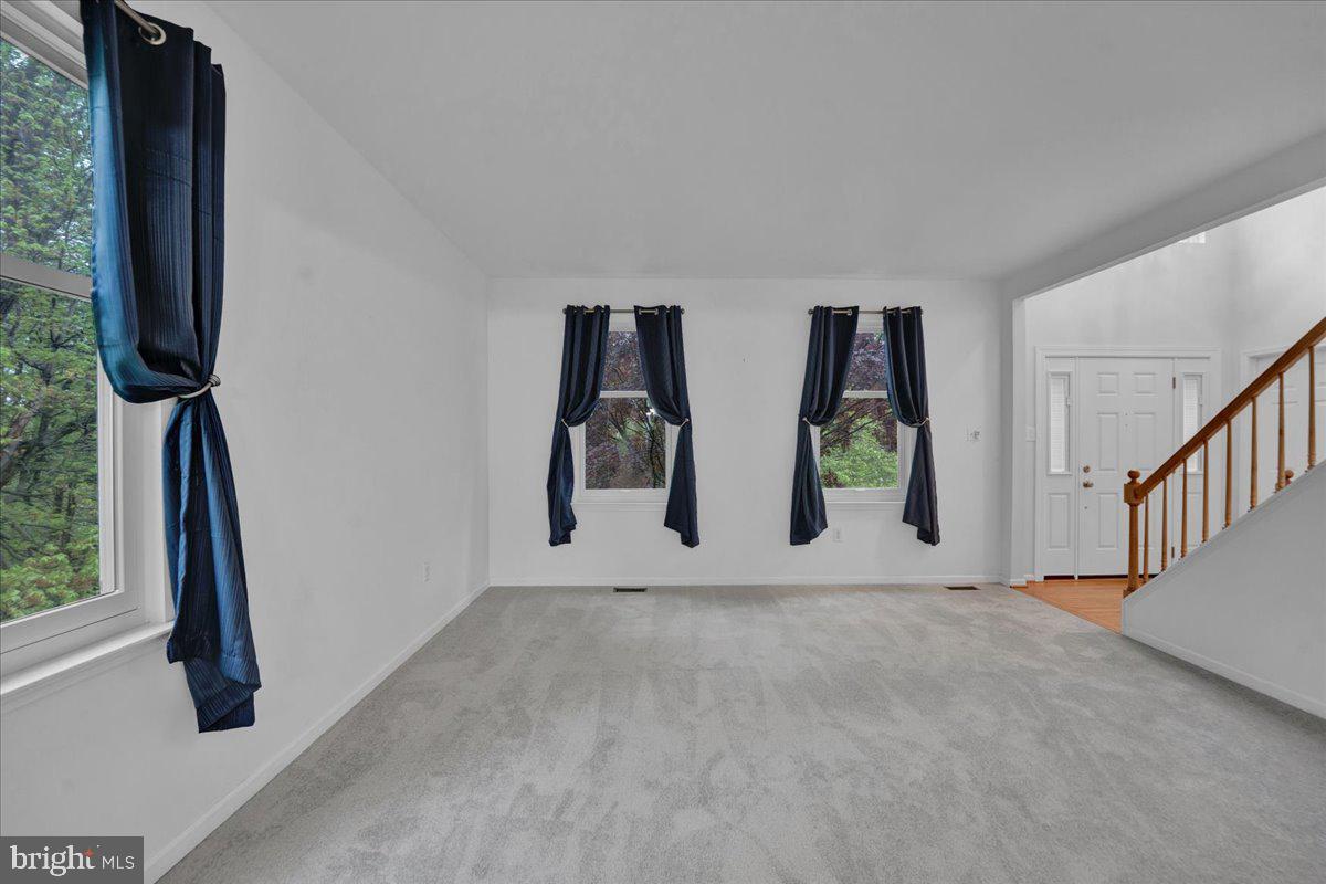 REGENCY KNOLL - Residential