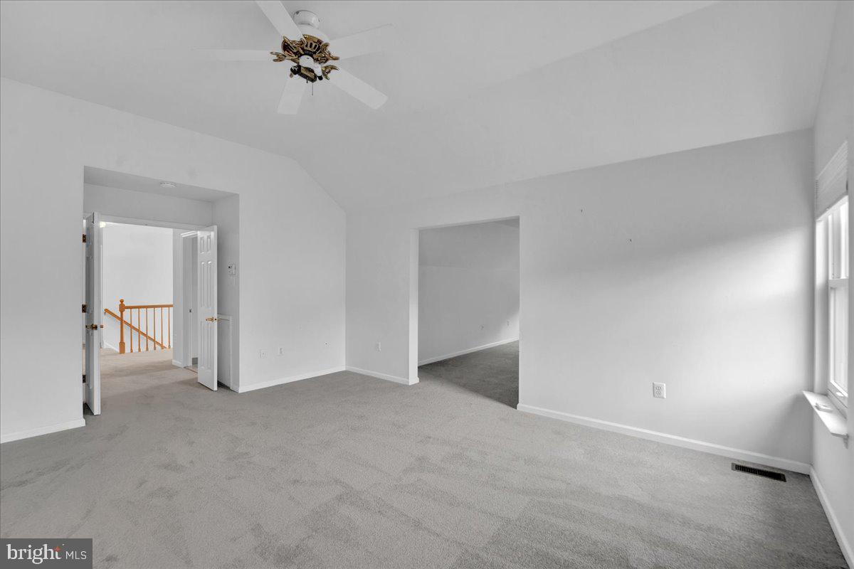 REGENCY KNOLL - Residential