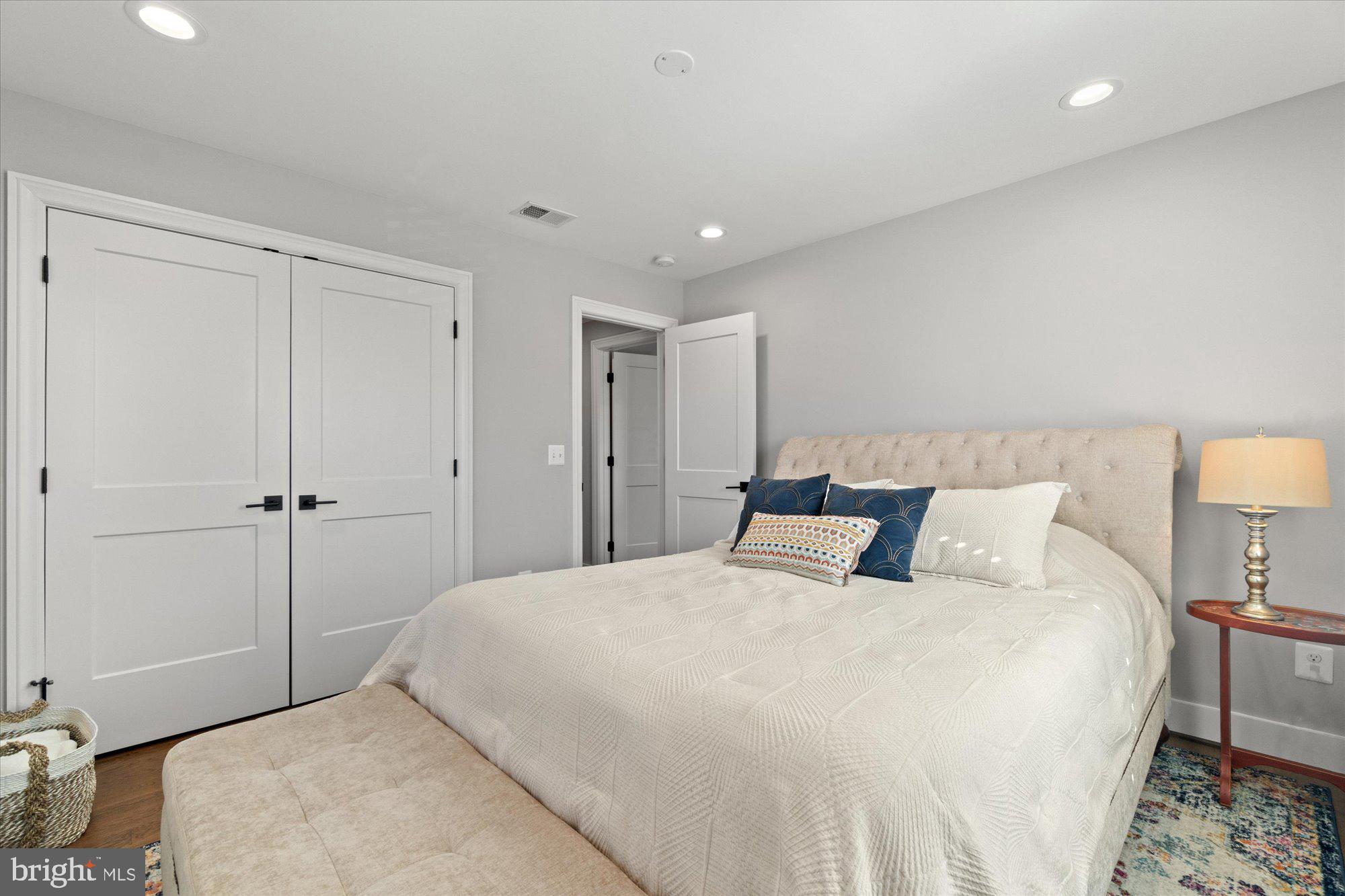 DEL RAY - Residential