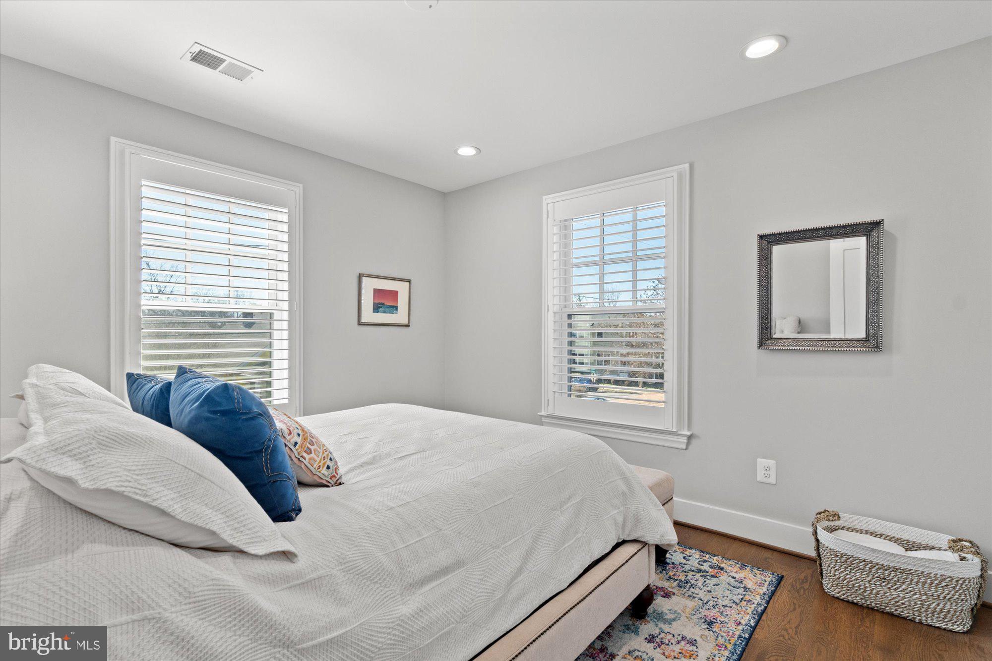 DEL RAY - Residential