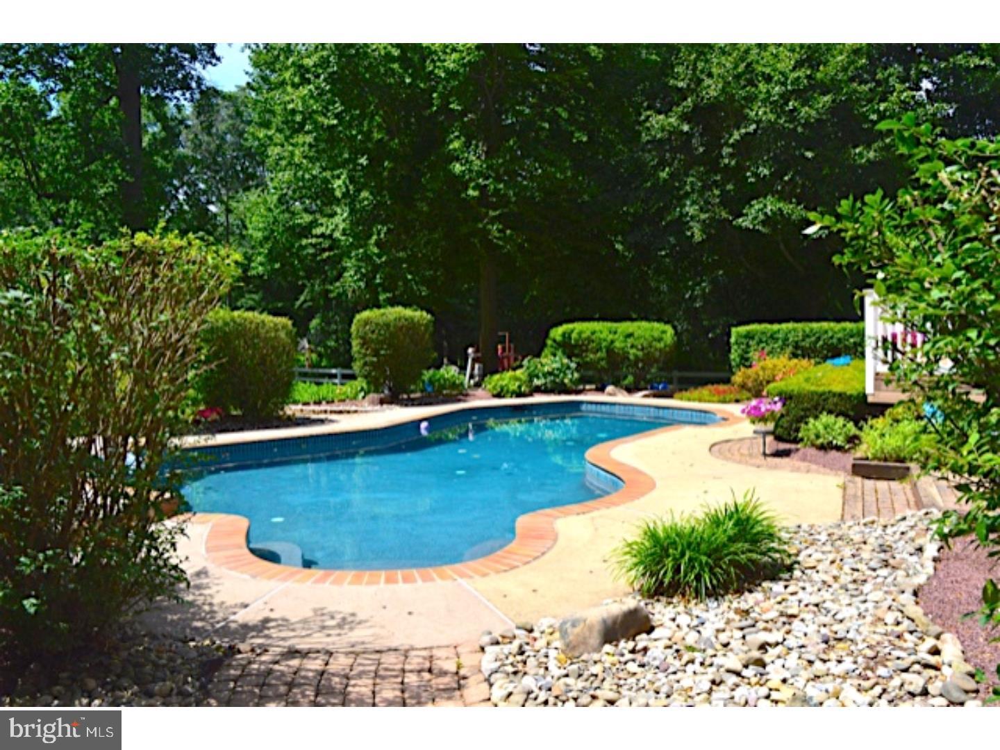 HOLLAND FARMS - Residential