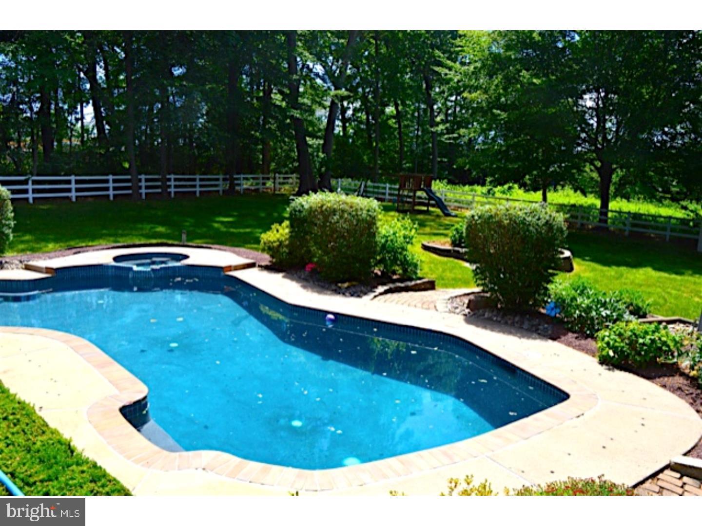 HOLLAND FARMS - Residential