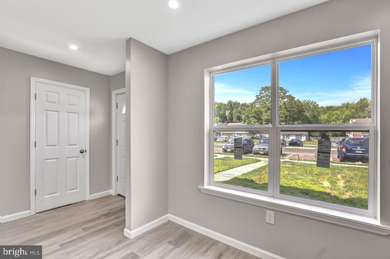 3 VILLANOVA COURT