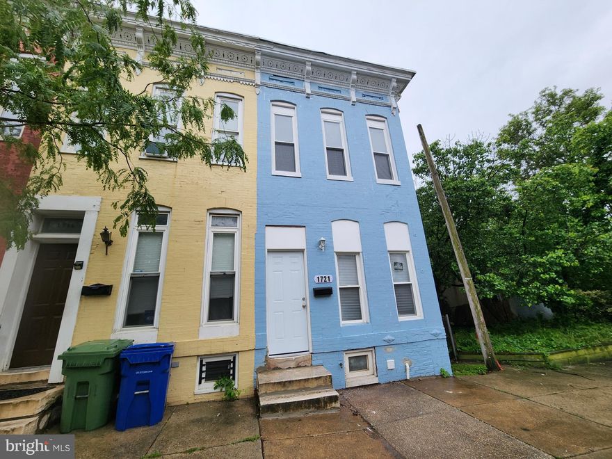 ONLINE AUCTION: Bidding begins 6/5/2025 @ 10:00 AM. Bidding ends 6/9/2025 @ 11:20 AM. List Price is Suggested Opening Bid. Deposit: $7,500. 2 story townhouse located in the Sandtown-Winchester area. JUST MINUTES to Coppin State University & Druid Hill Park. Easy access to major traffic artery E North Avenue (U.S. Route 40).