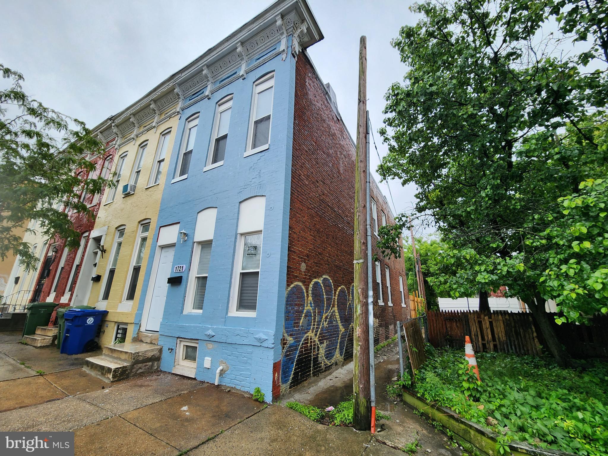 SANDTOWN-WINCHESTER - Residential
