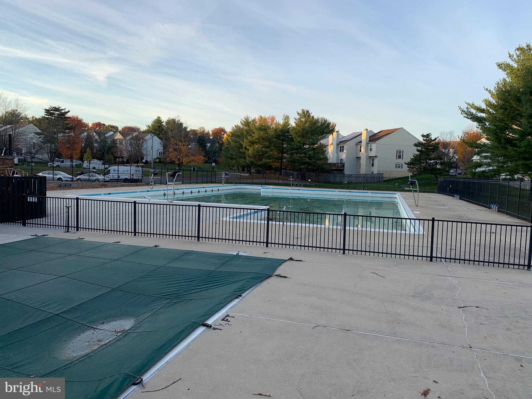 LONGMEAD CROSSING - Residential