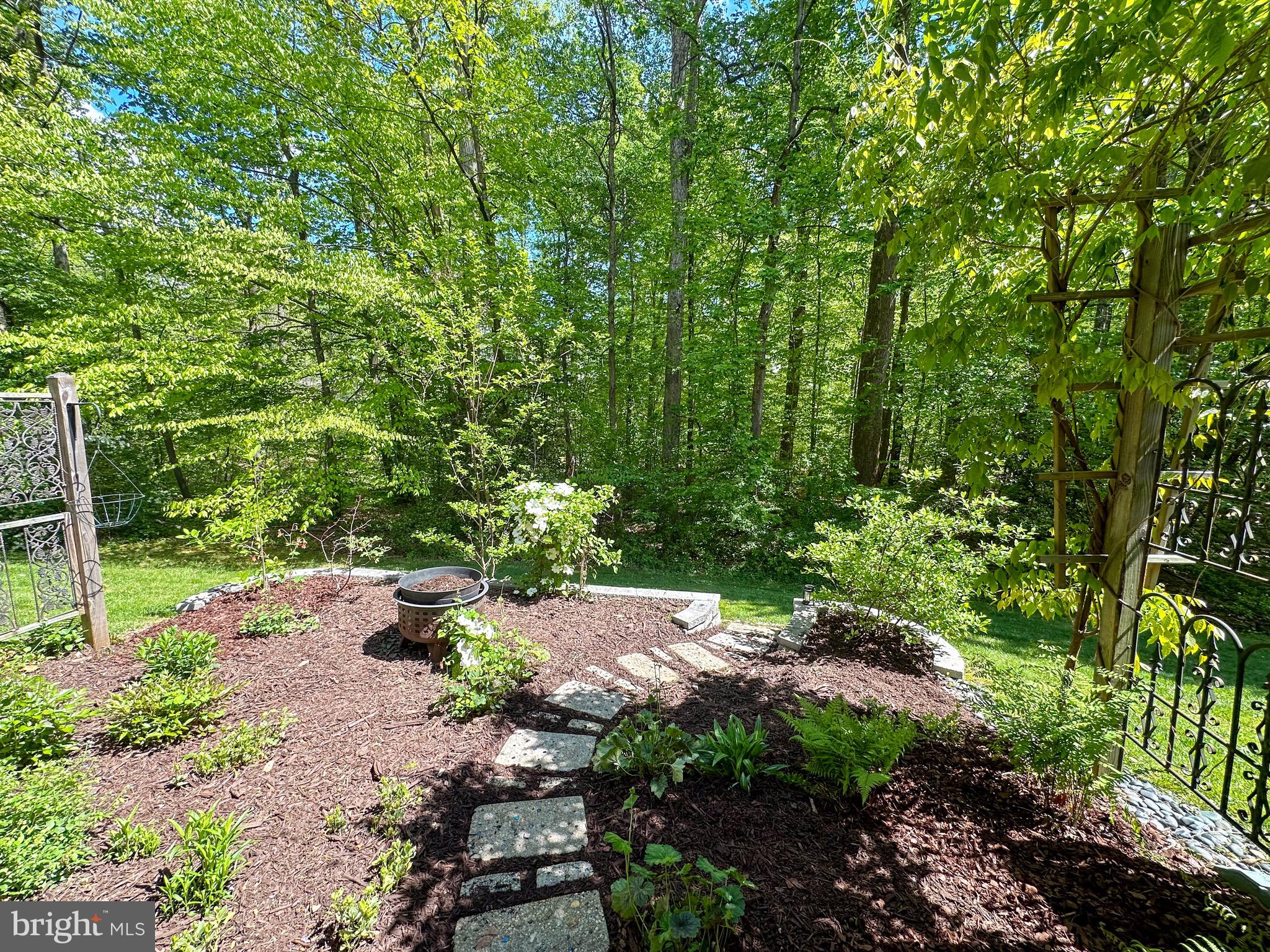 8923 PARK FOREST DRIVE