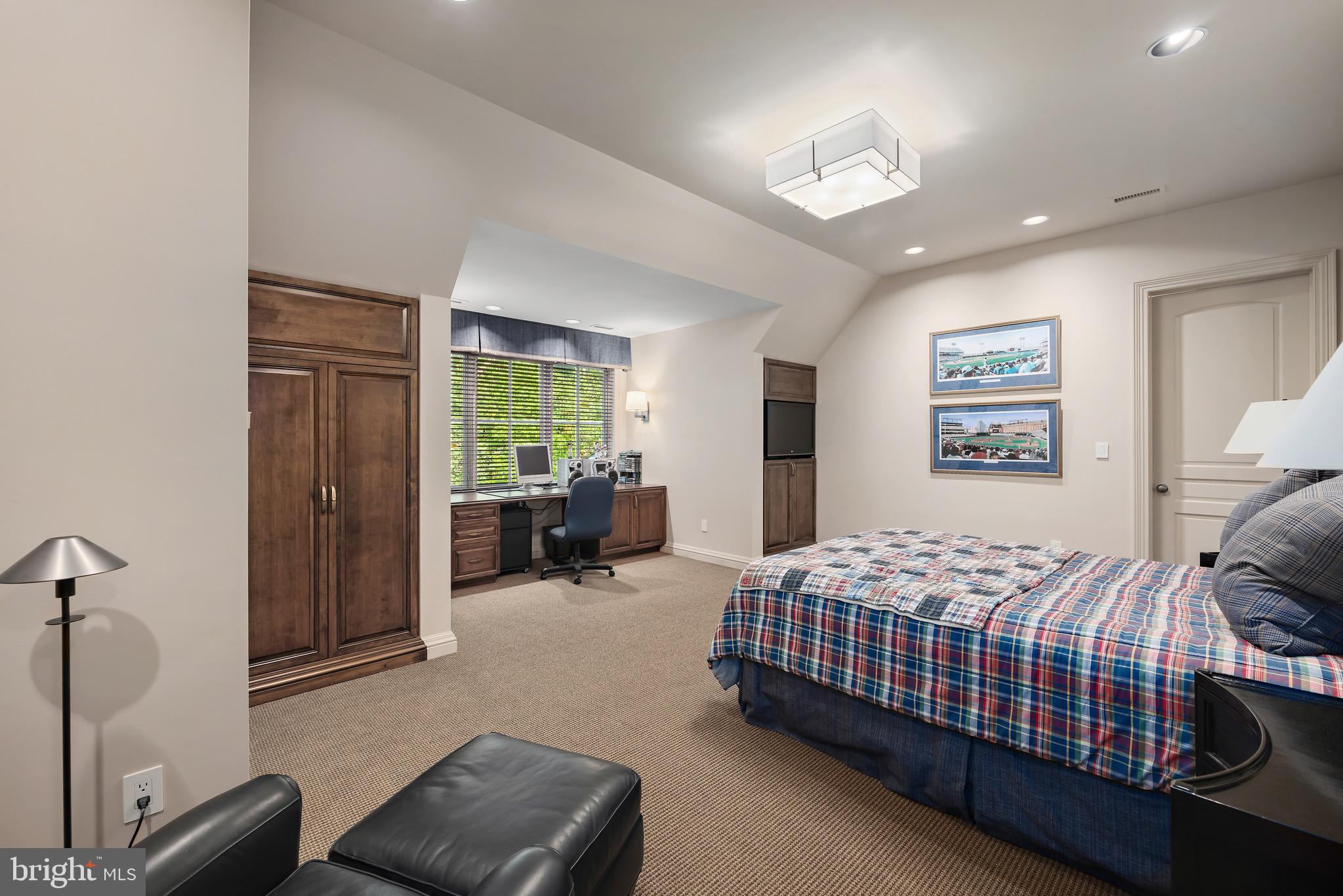 CAVES VALLEY GOLF CLUB - Residential