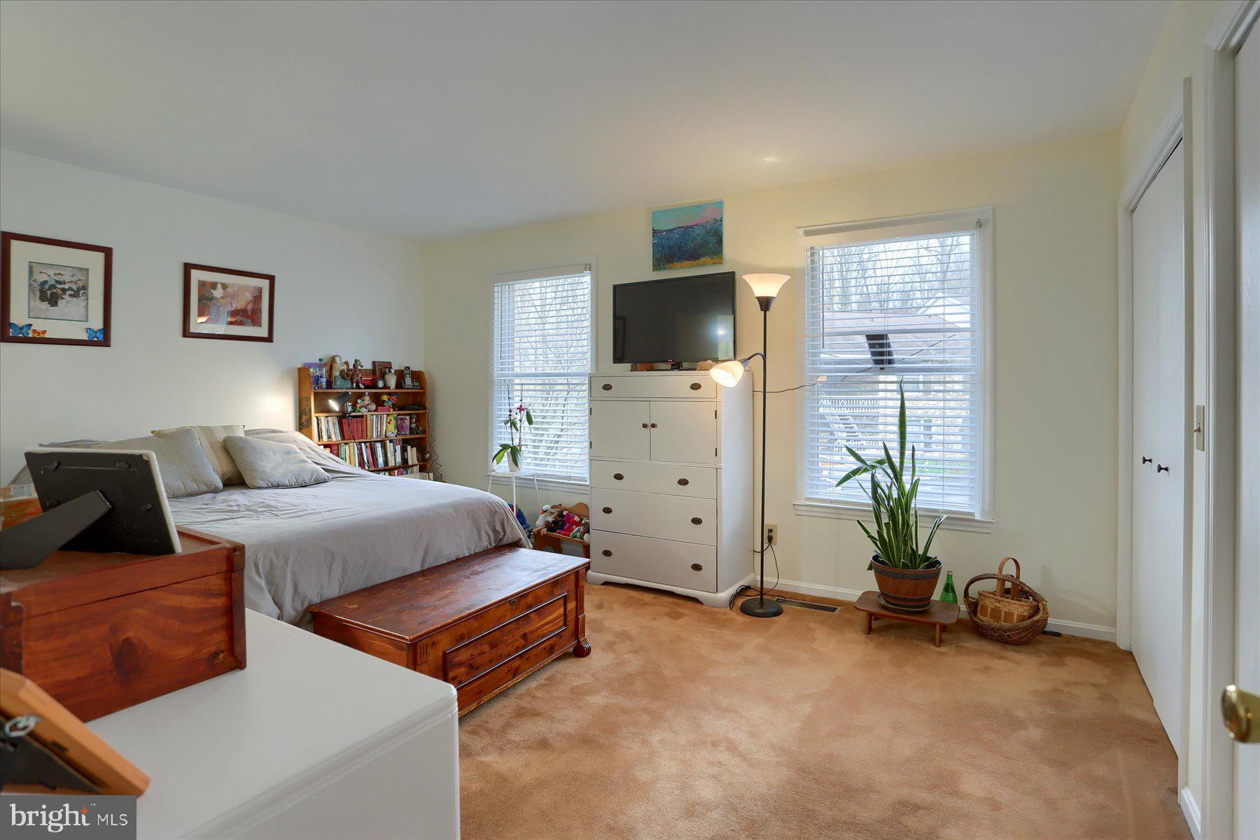 VILLAGE OF INNSBRUCK - Residential