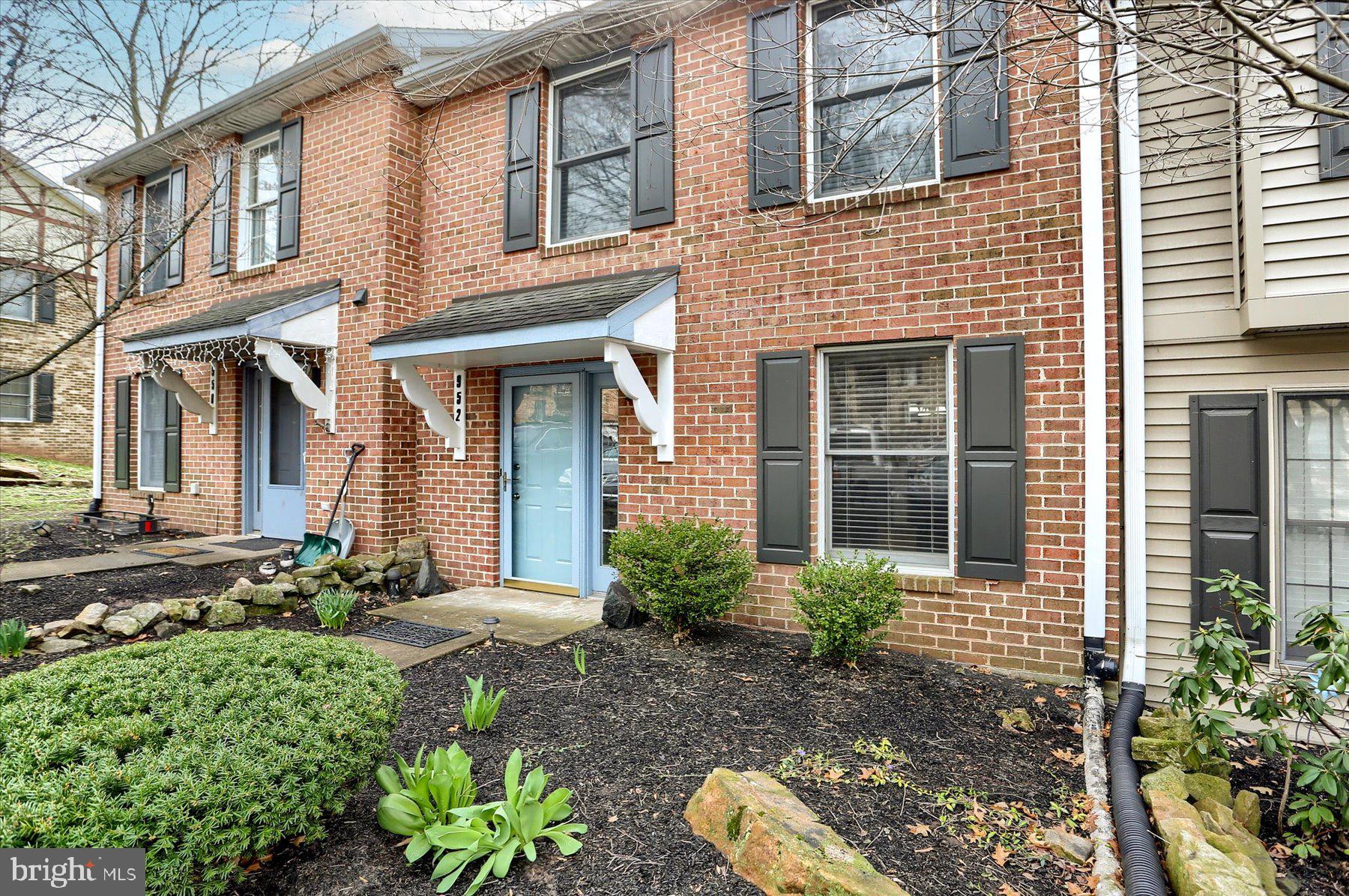 VILLAGE OF INNSBRUCK - Residential