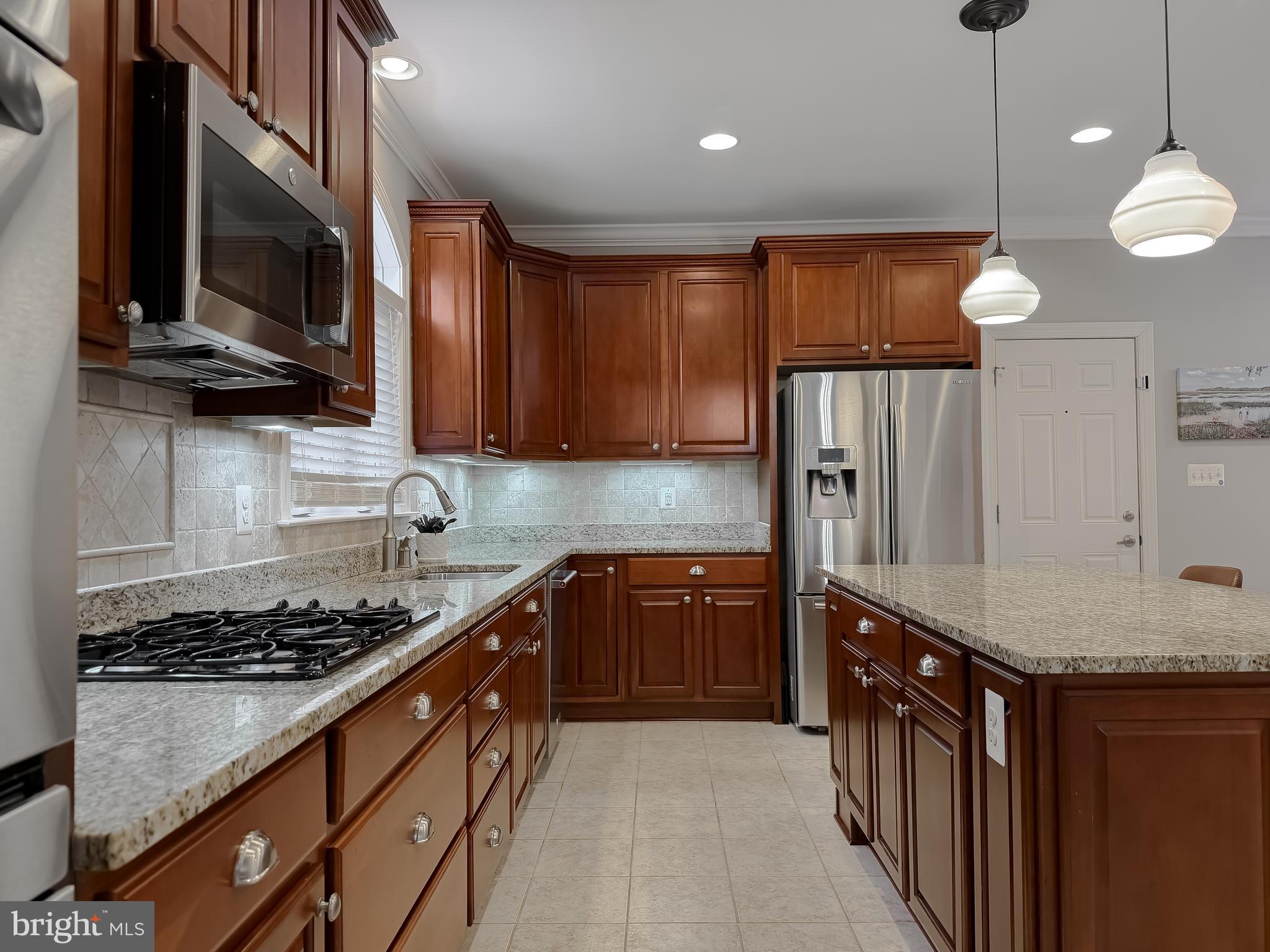 LEONARDS GRANT - Residential