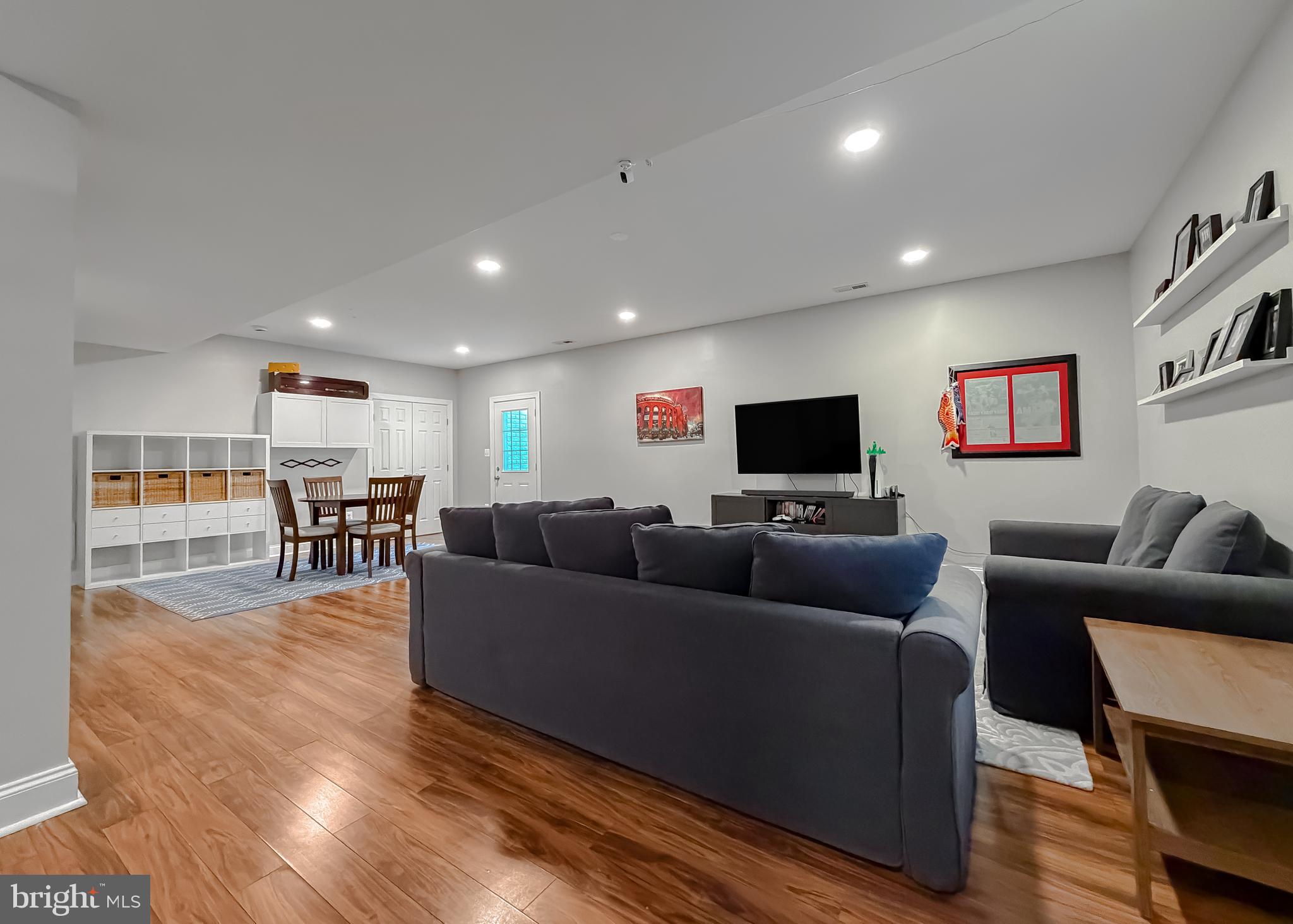 LEONARDS GRANT - Residential