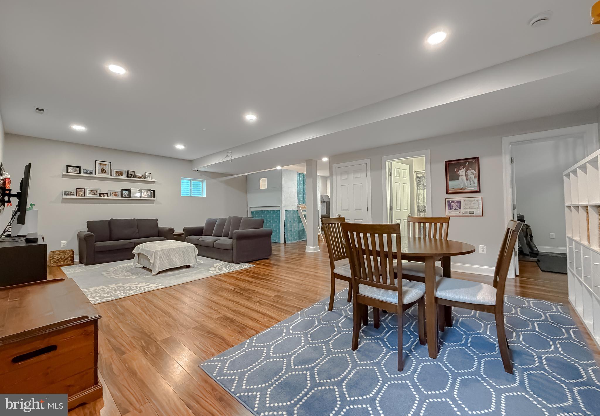 LEONARDS GRANT - Residential