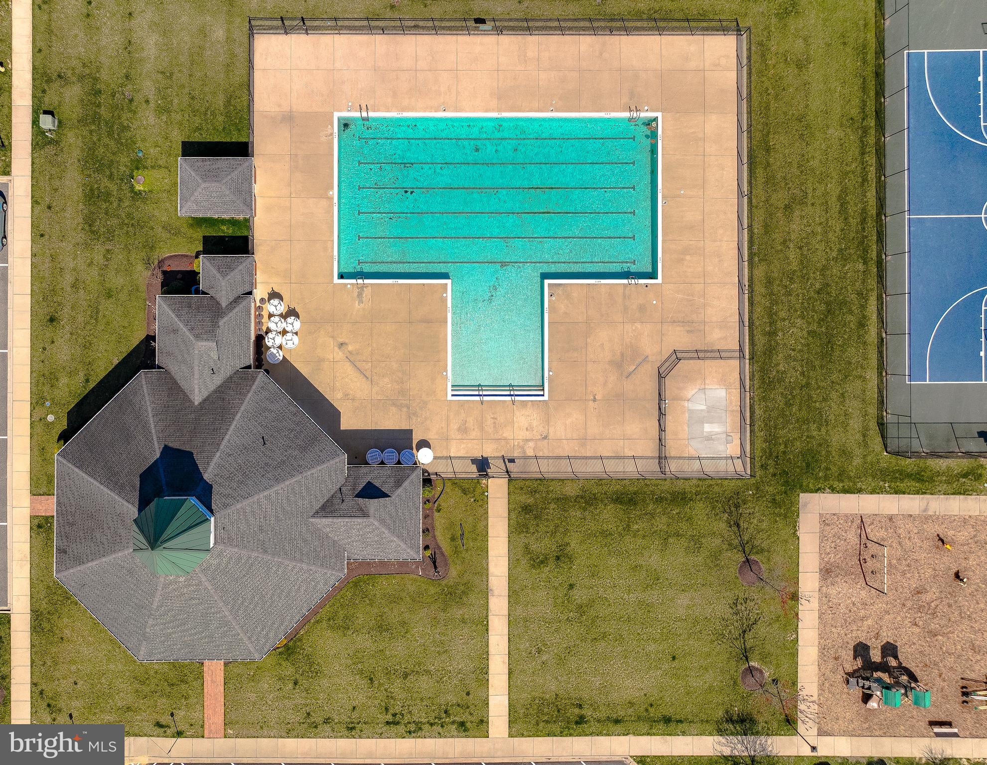 LEONARDS GRANT - Residential