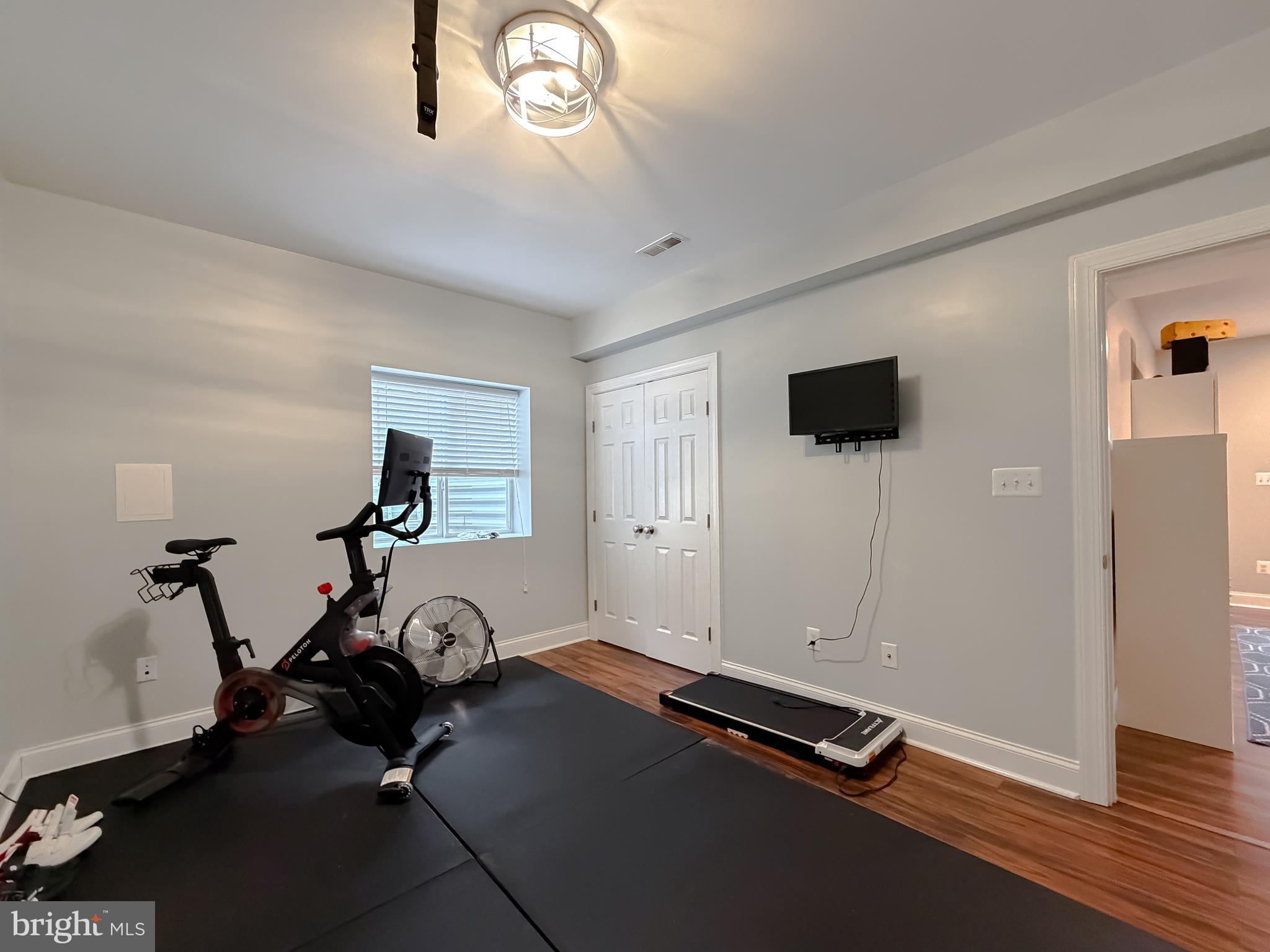 LEONARDS GRANT - Residential