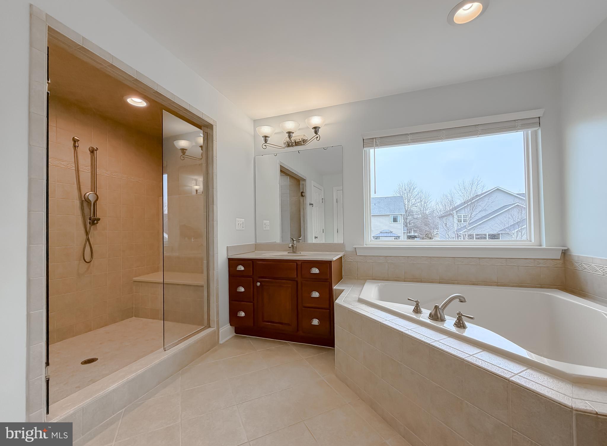 LEONARDS GRANT - Residential