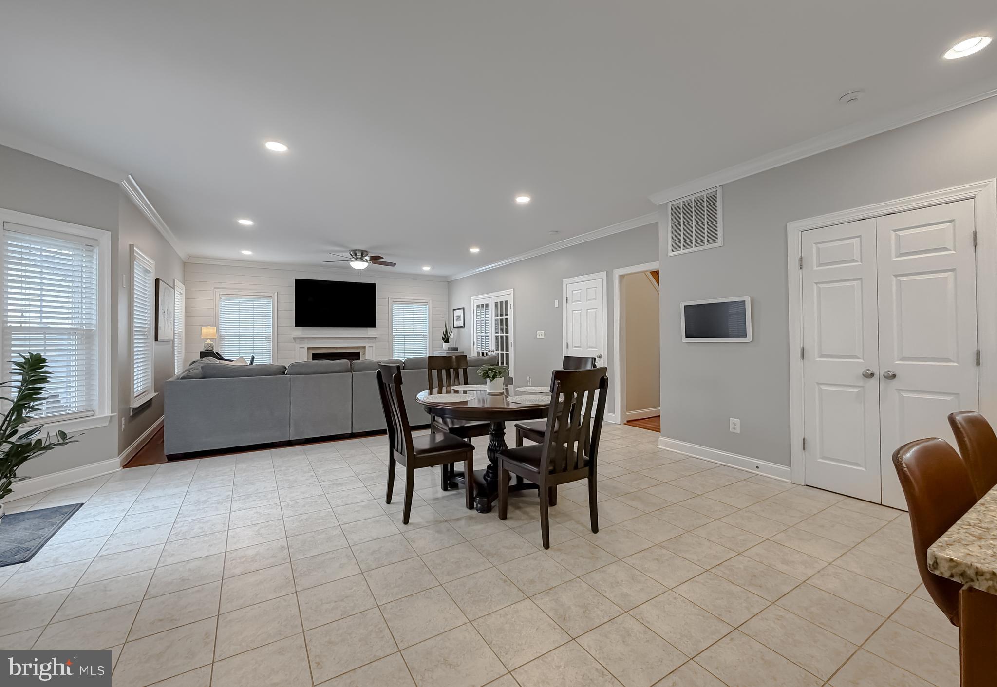 LEONARDS GRANT - Residential