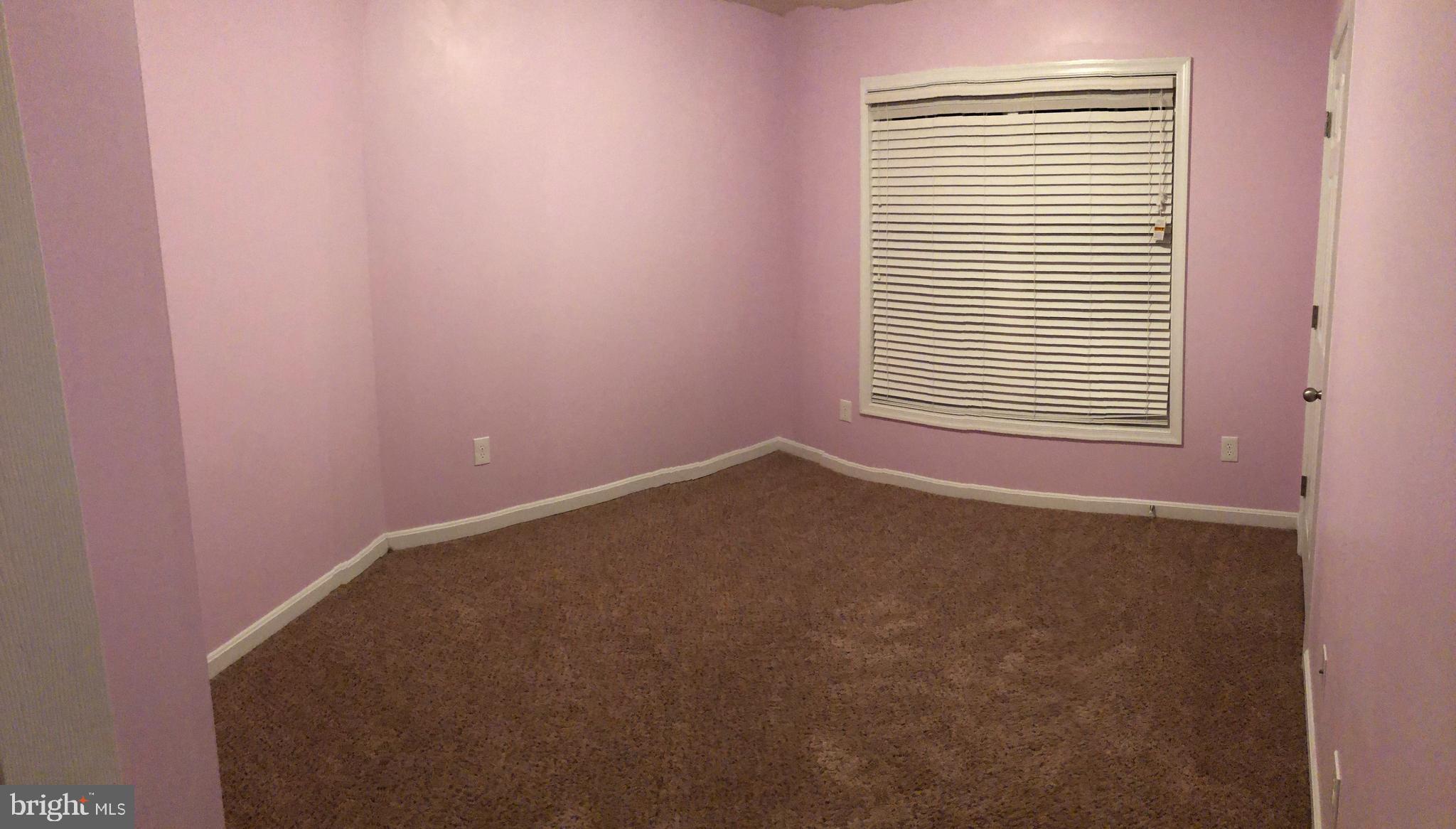 PRESIDENTIAL LAKES - Residential Lease