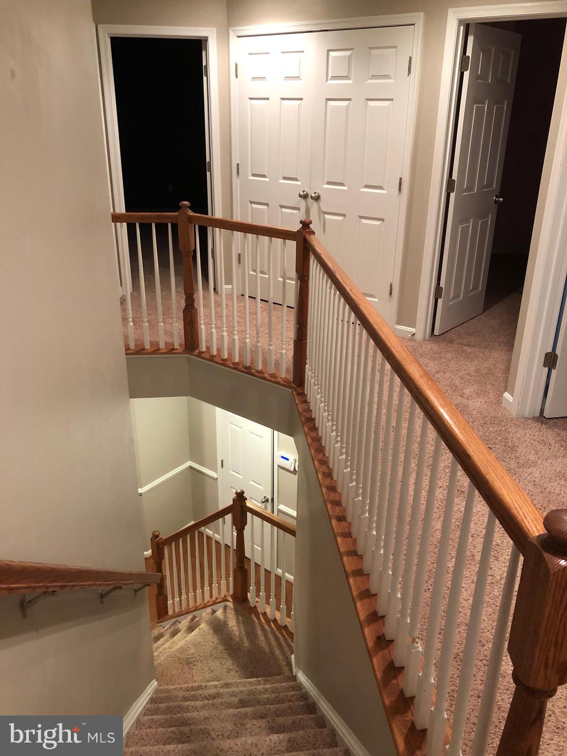 PRESIDENTIAL LAKES - Residential Lease