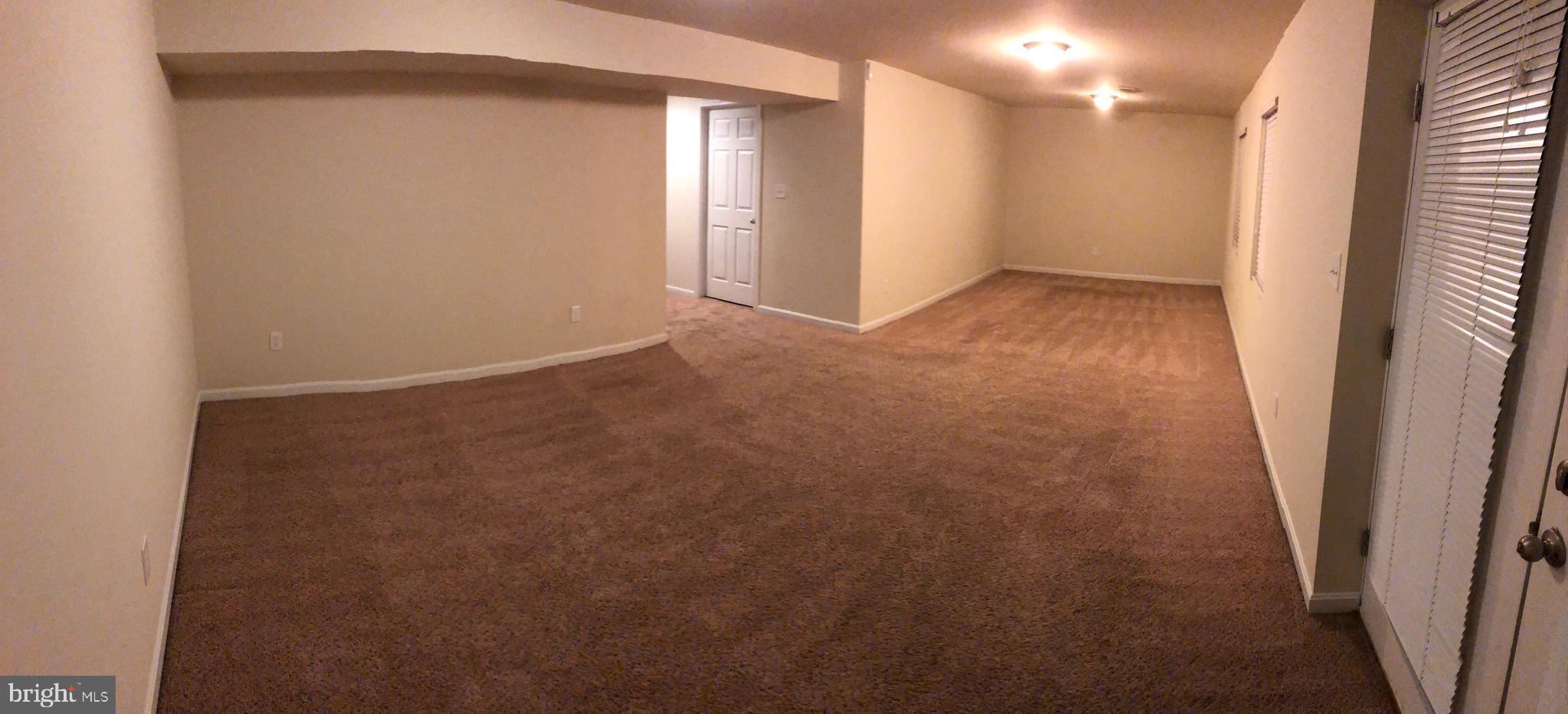 PRESIDENTIAL LAKES - Residential Lease