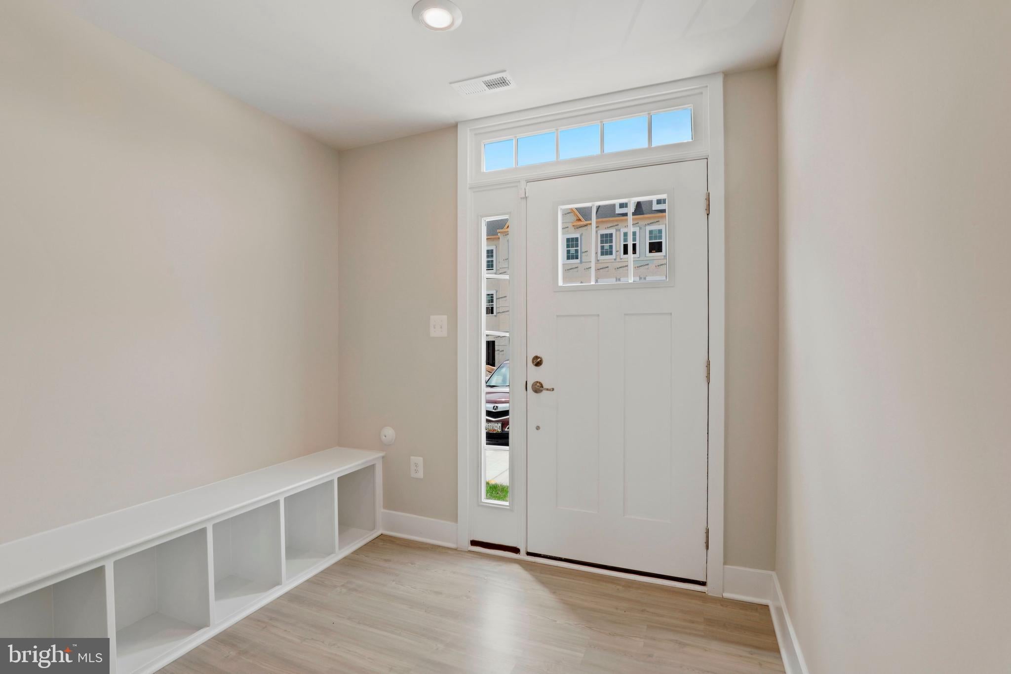 1436 CLINGMANS DOME DR