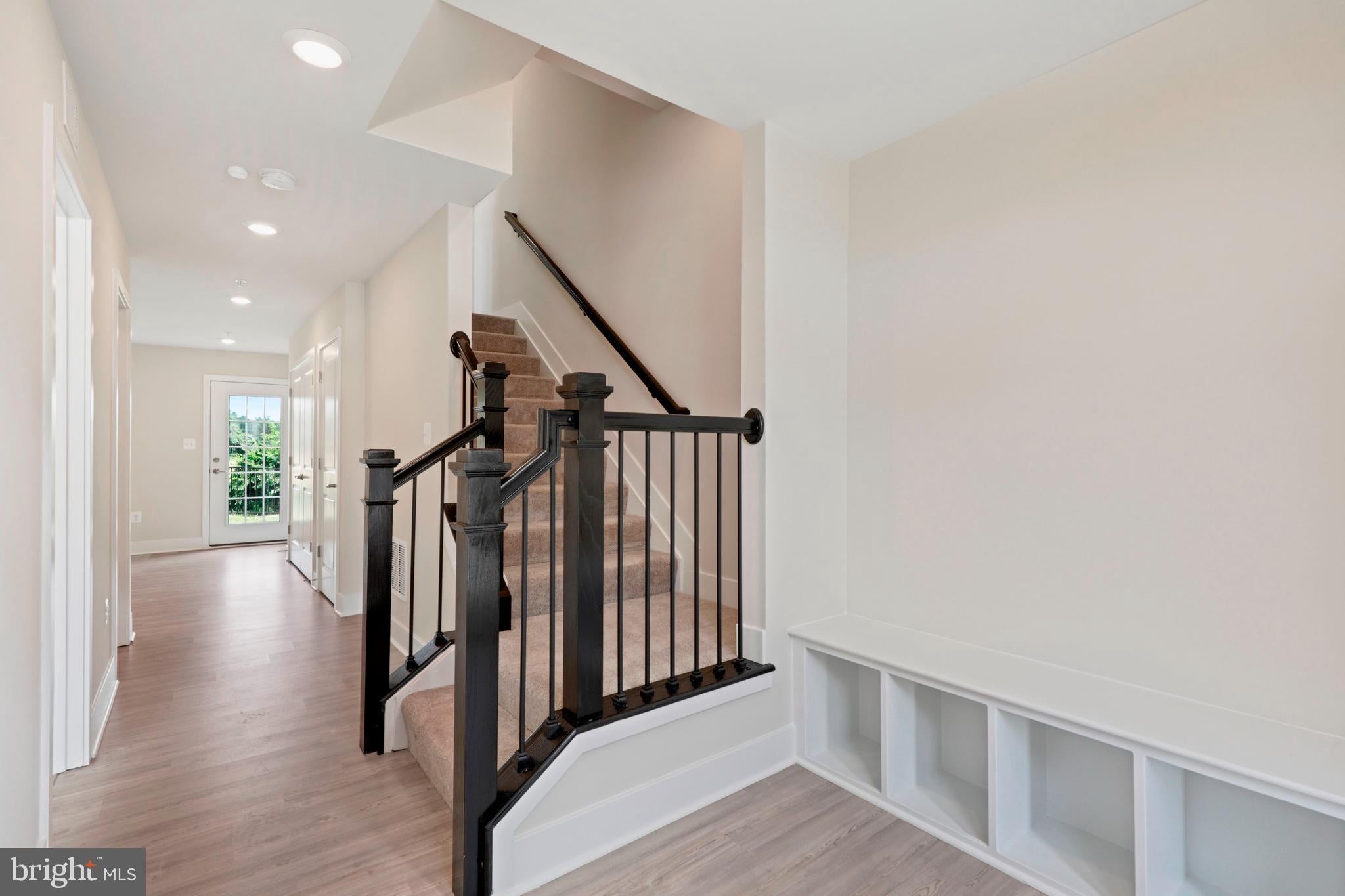 1436 CLINGMANS DOME DR