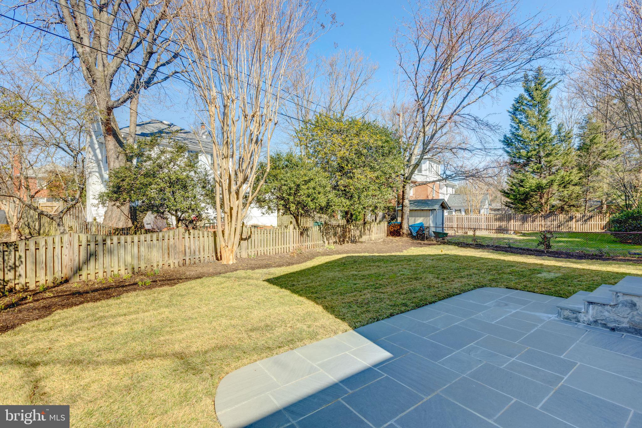 JEFFERSON PARK - Residential