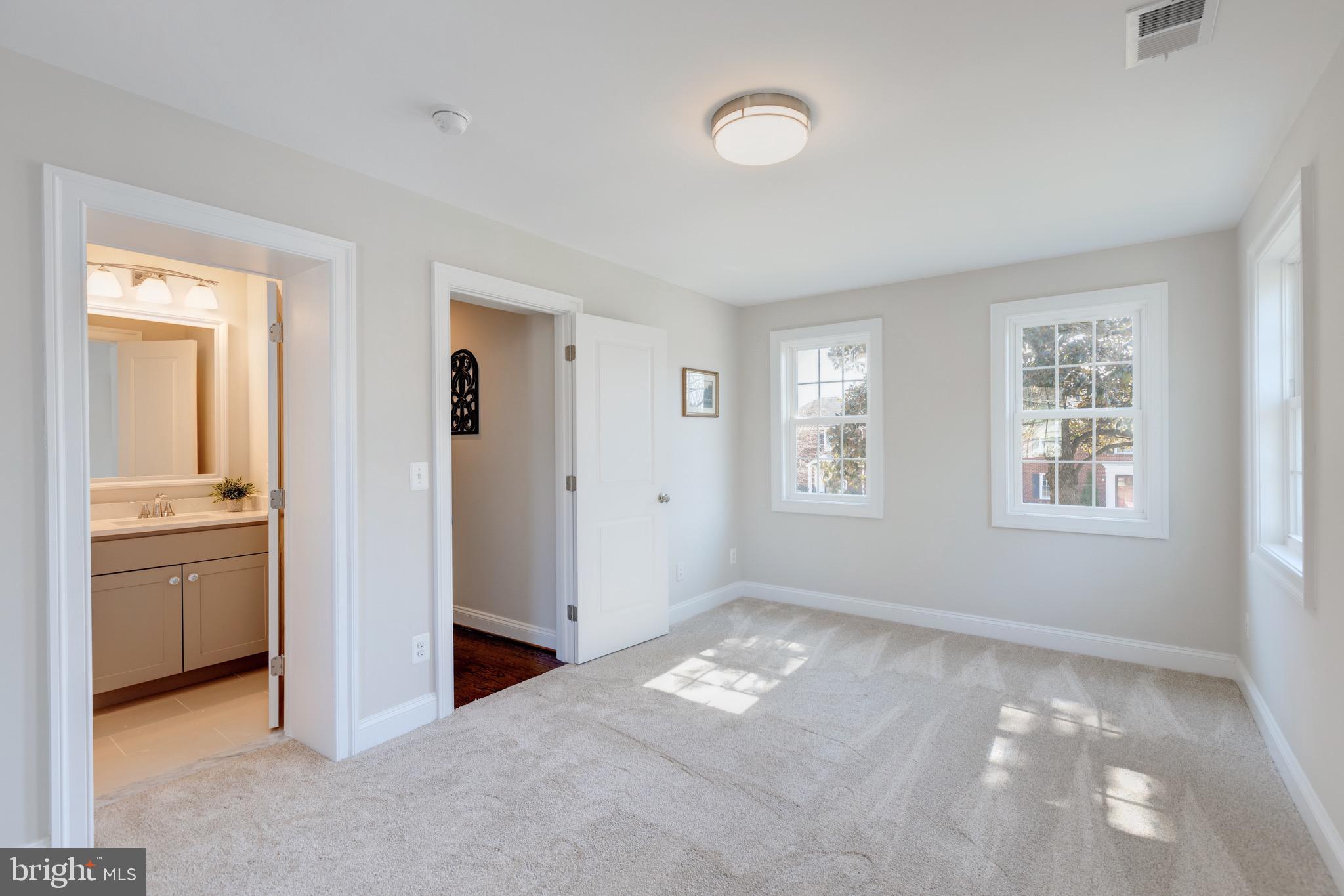 JEFFERSON PARK - Residential