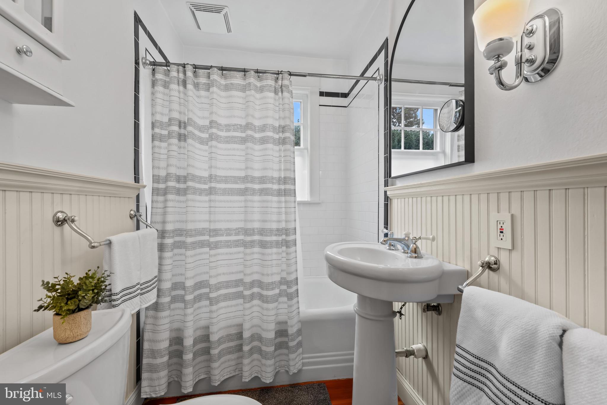 HOMEWOOD - Residential