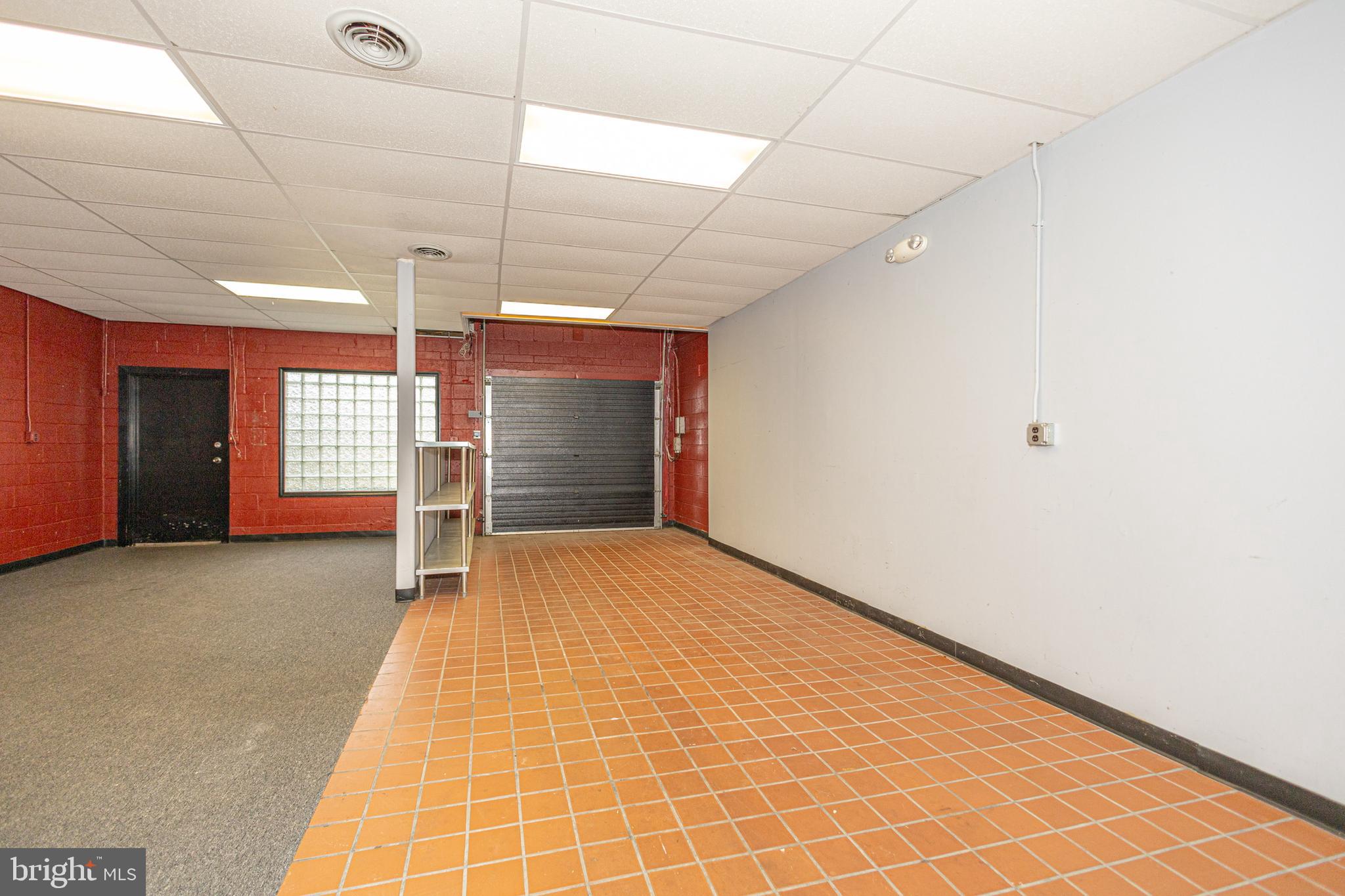 216 WHITE HORSE PIKE