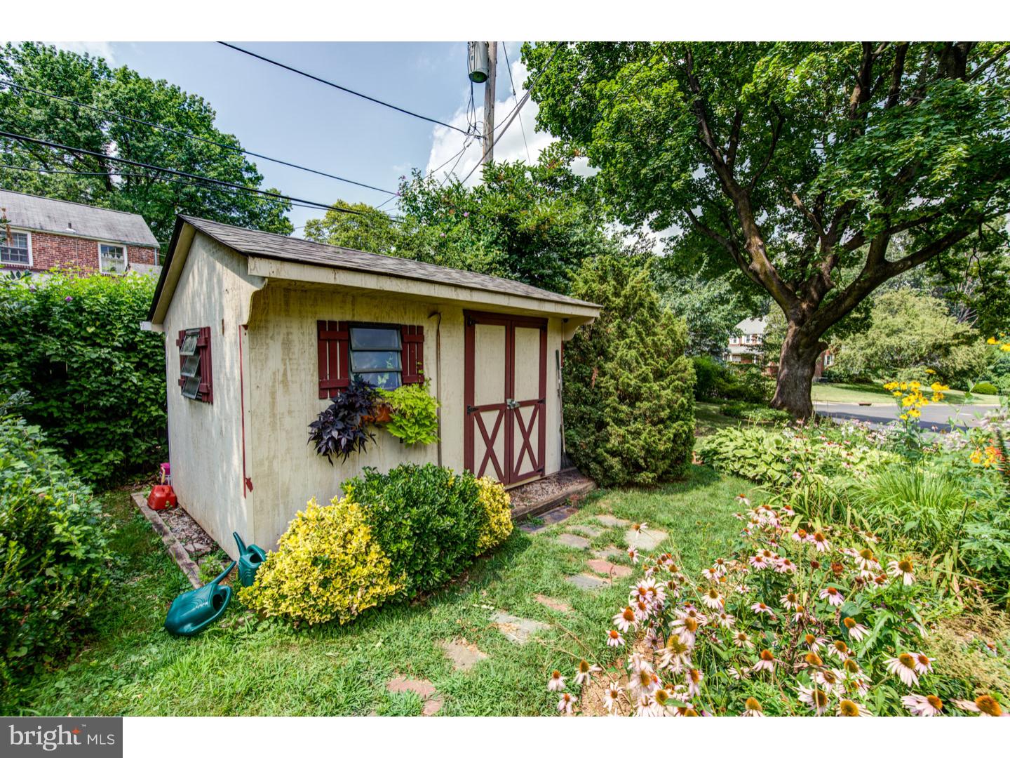 ENFIELD - Residential