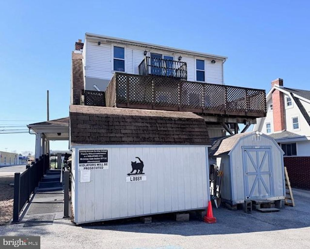 Photo of 317 W Johnson Highway, NORRISTOWN, PA 19401 (MLS # PAMC2166468)