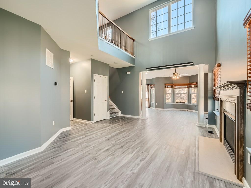 AUTUMN RUN - Residential