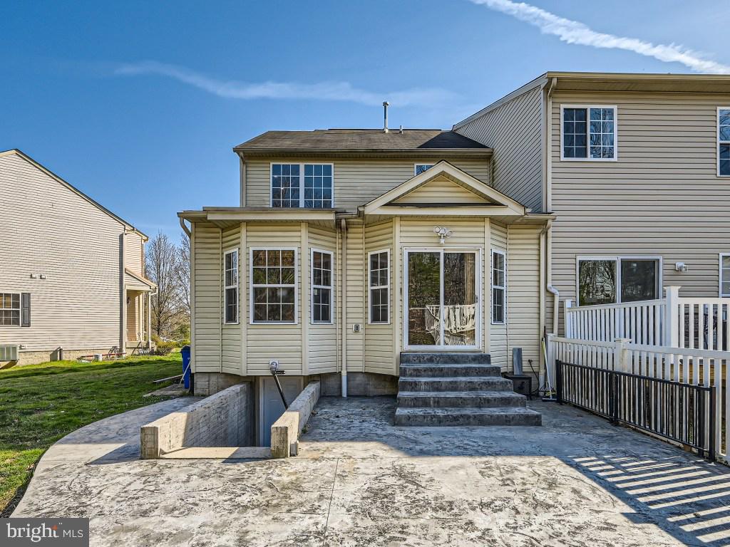 AUTUMN RUN - Residential