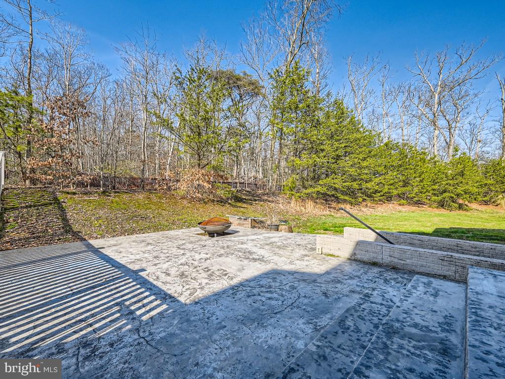 AUTUMN RUN - Residential