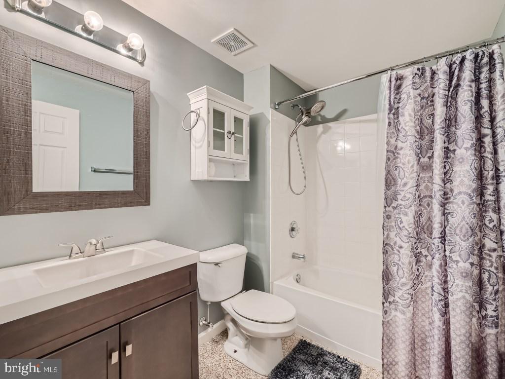 AUTUMN RUN - Residential