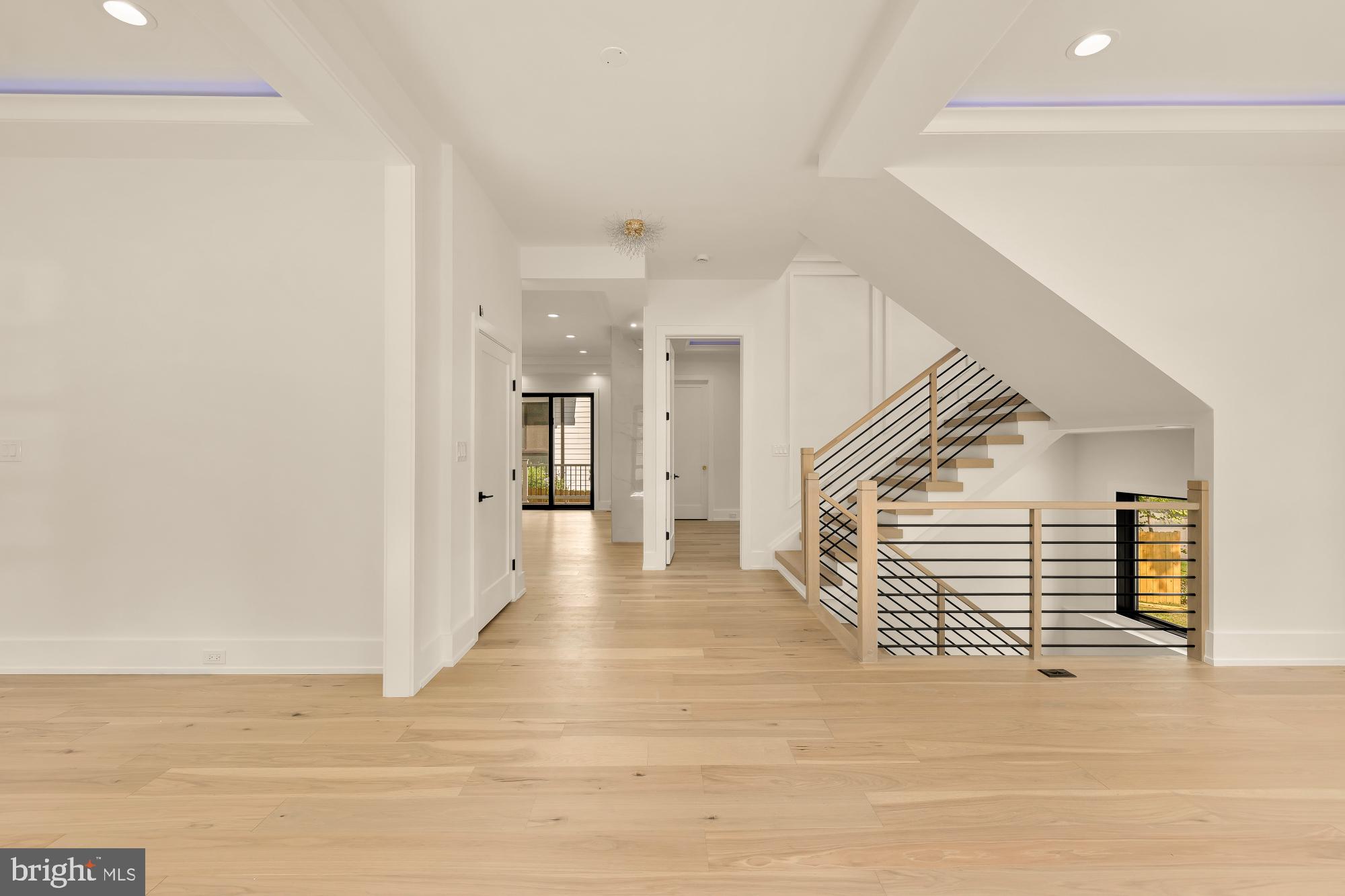 2000 OSWALD PLACE