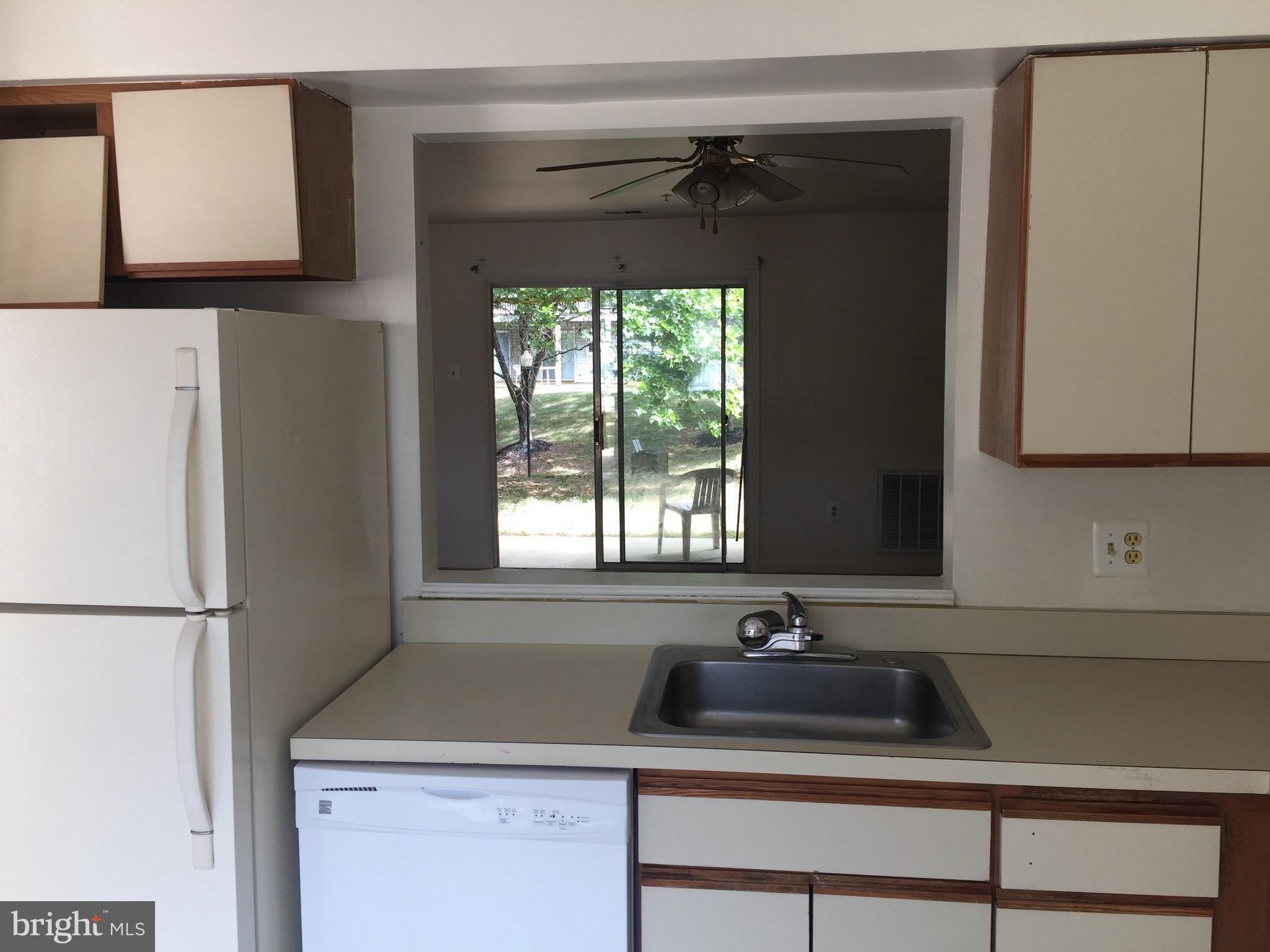 DEVON HILLS CONDO - Residential Lease