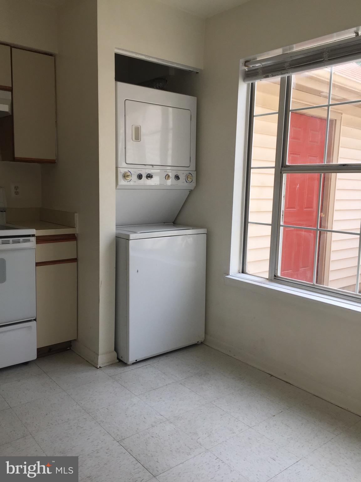 DEVON HILLS CONDO - Residential Lease