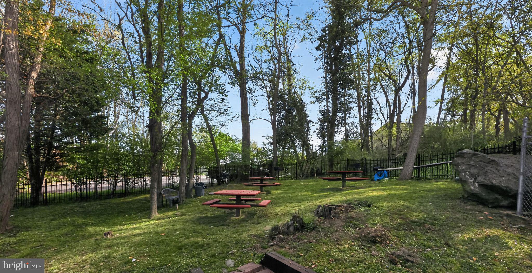 HAVERFORD HILL - Residential