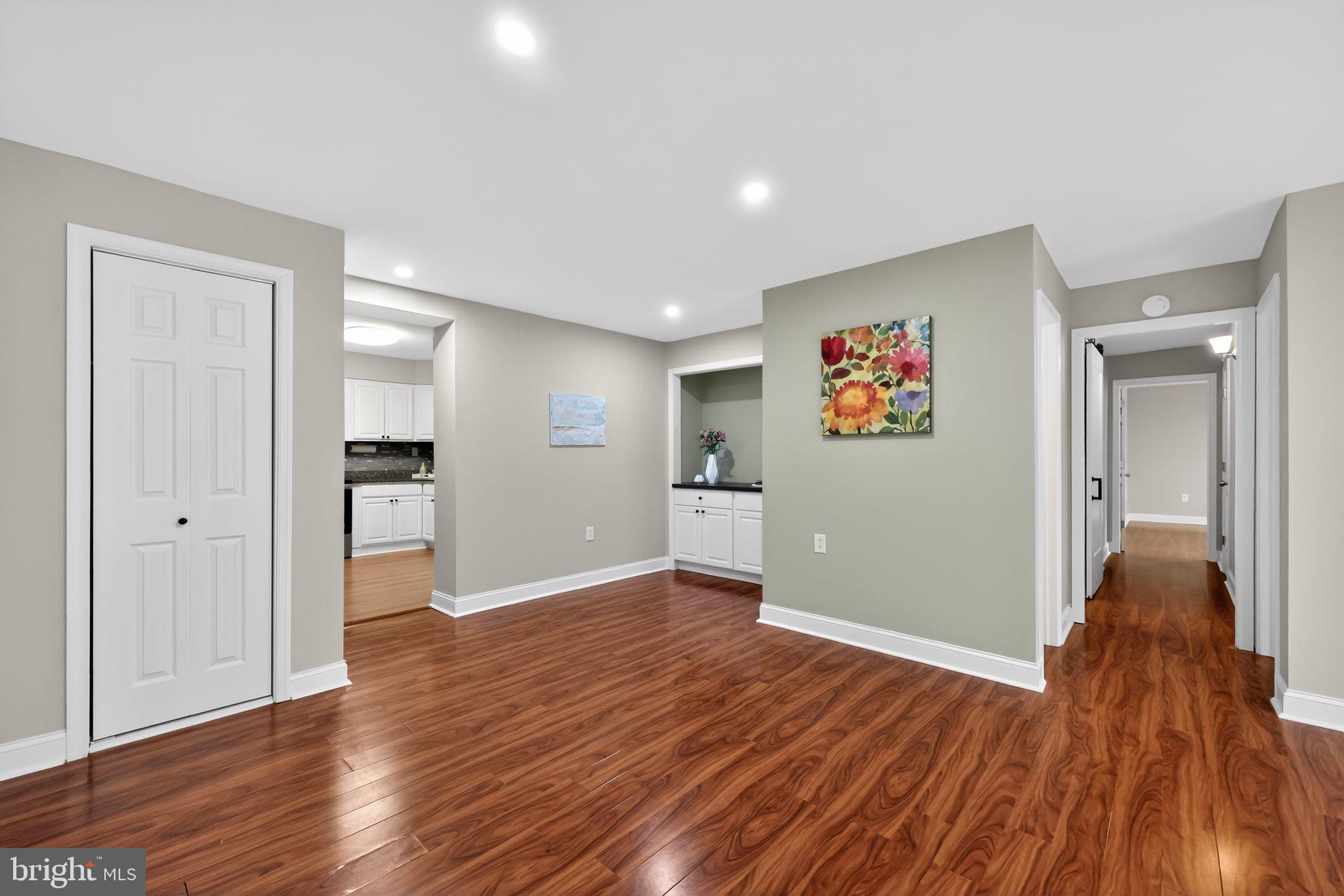 HAVERFORD HILL - Residential