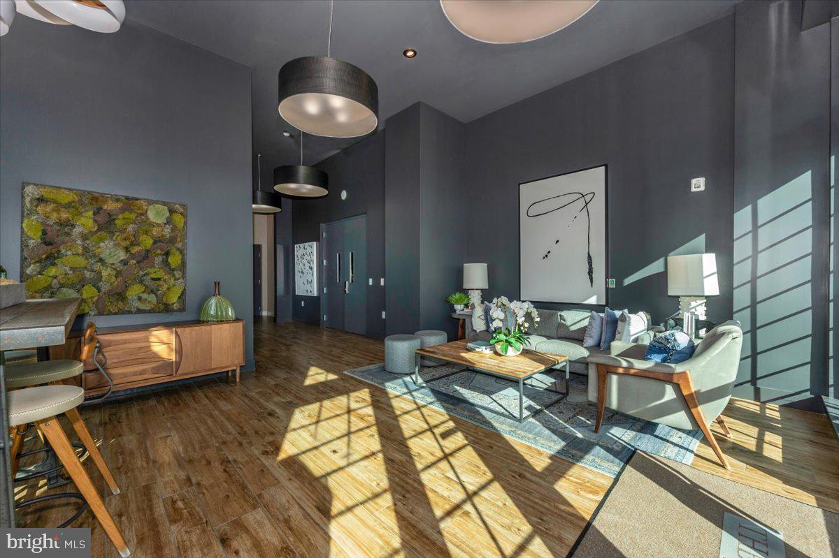 CROWN FARM - Residential