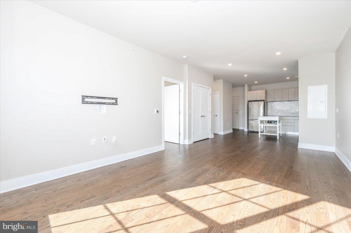 CROWN FARM - Residential