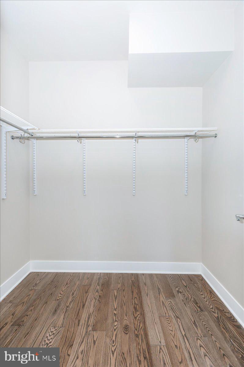 CROWN FARM - Residential