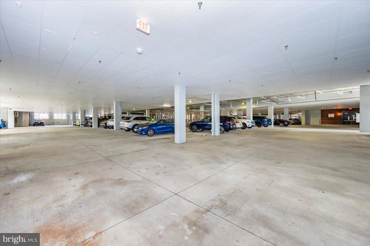 CROWN FARM - Residential